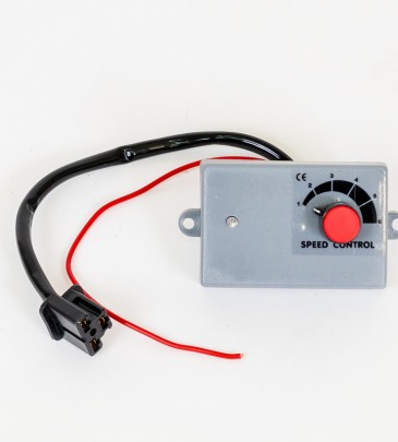Ρυθμιστής τάσεως 12V/24V